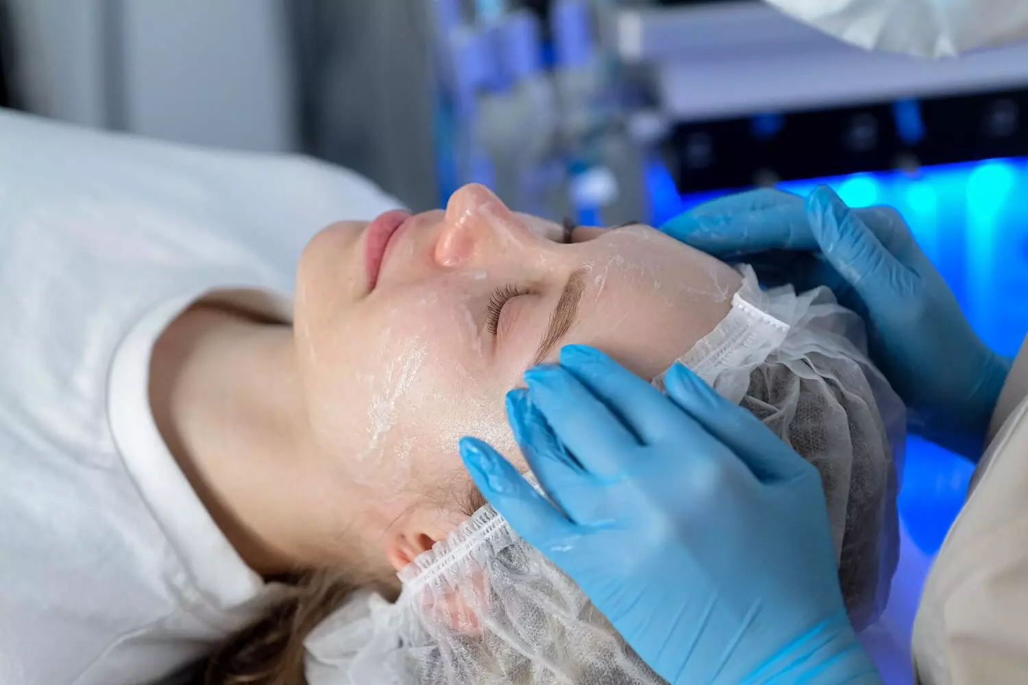 Косметология москва. Хайдра Фешл. HYDRAFACIAL реклама.